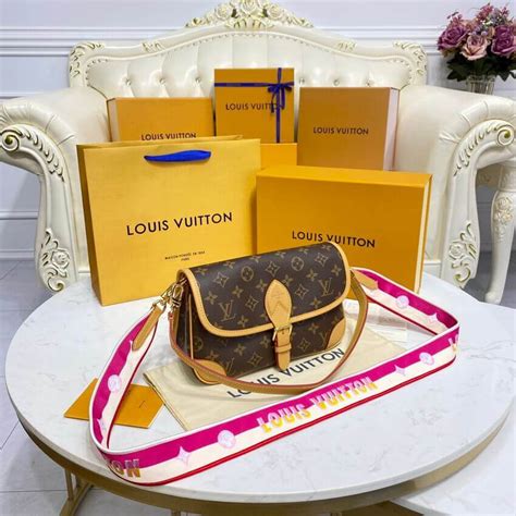 louis vuitton diane fuchsia|louis vuitton diane bag.